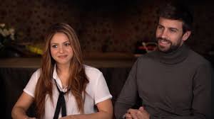 La artista compartió en su cuenta oficial de instagram una fotografía de los dos, donde se les ve bastante felices con una descripción que dice y por el amor y la familia. Pique Expects Amazing Shakira Halftime Show Cbs News