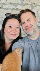 Isabel Avery's Instagram, Twitter & Facebook