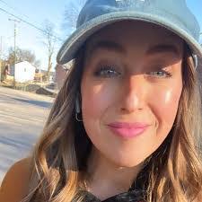 Katie Runnels's Instagram, Twitter & Facebook