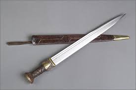 I heart my new Vince Evans Scottish dirk -- myArmoury.com