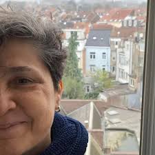 Parcial da enquete do UOL aponta eliminação de Vitória Strada no reality  #BBB25. Gostaram desse suposto resultado? Lembrando que a enquete do UOL  não tem caráter científico nenhum em relação à votação