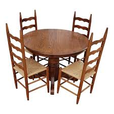Walter Of Wabash Ladder Back Shaker Chairs And Oak Round Pedestal Dining Table With Leaf In 2020 Round Pedestal Dining Pedestal Dining Table Dining Table With Leaf