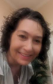 Lora Calhoun's Instagram, Twitter & Facebook