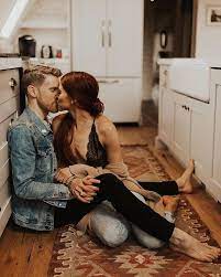 Myvidster is a social video sharing and bookmarking site that lets you collect, share and search your videos. Spicy Saturday Couples Intimate Couples In Love Home Photo Shoots