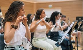 Laura mullor if you want a sultry milf who doesnt lie