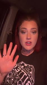 Short storytime for all those who have asked ft. an insane amount of ✨ um’s  ✨ #storytime #amputee #disability #fyp #roadto10k #momsoftiktok #ohio  #xyzcba #doubleamputee #mylife #crazy #proudtobe #me