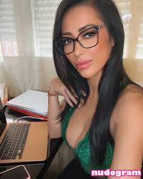 Adriana Meran  Adrianameran  _adrianameran_  https: Фото утечки OnlyFans  обнаженная №8 - Nudogram v2.1