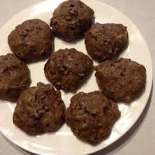 125 calories & 2g protein per cookie. Recipes Edamam