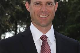 Kunz Named NYRA's First Woman Chief Veterinarian