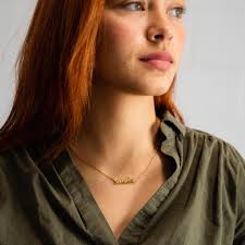 Collar con nombre Collar con nombre de oro para mujer Regalo de Navidad  para ella Regalo personalizado Collar personalizado con nombre Collar  Regalos para niña