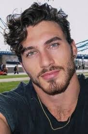 Michael Yeager's Instagram, Twitter & Facebook