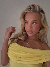 It's Maxi Dress Monday, Is Your Closet Ready? 🤔⁠ 🔎 Hannah Off Shoulder  Maxi Dress