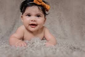 Waktu Perut Bayi Perempuan Foto Stok