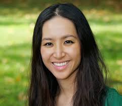 Cassandra Batson's Instagram, Twitter & Facebook