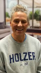 January is nationally recognized as Cervical Health Awareness Month. Here  we have Jennifer Lovett sharing the story of her diagnoses and battle with  Cervical Cancer. She was able to receive treatment ...