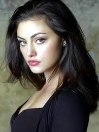 Image Result For Black Hair Hazel Eyes Pale Skin Black Darkbrownpaleskin Eyes Hair Haz Peluqueria Y Belleza Maquillaje Belleza