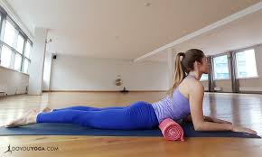 How Yoga Helps You De Clutter De Stress And Detox Yoga Help Body Detox Happy Yoga