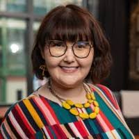 Amanda Fee's Instagram, Twitter & Facebook