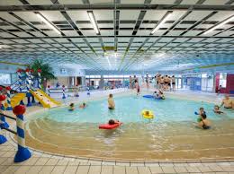 Piscine Jardin Aquatique D Evron Autour De L Eau France Pays De La Loire