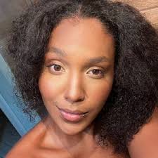 Rafaela Ribeiro (@rafaelaribx)