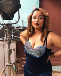 Bhojpuri film queen, Rani Chatterjee, in this cleavage baring short dress  turned the heat up - see now. - SpideyPosts