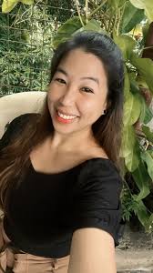 After a hectic week at work,👩‍💻spending quality time with my family today  is just pure bliss.🥰👨‍👩‍👧‍👦 I hope you had a great weekend✨ .  #weekendvibes #bella #bowling #qualitytime #family