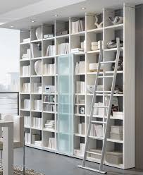 How To Make An Interesting Art Piece Using Tree Branches Ehow Leiter Bucherregal Bucherregal Weiss Einrichten Und Wohnen