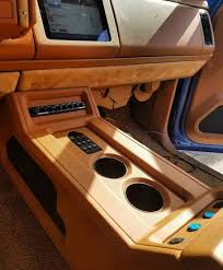 Pin By Michael Hathaway On Auto Interior Custom Car Interior Audio Audio Coche Auto Innenraum Sonderanfertigungen Camper Innen