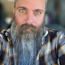 Aaron Meeker (@whyknowinphilly)