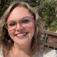 Samantha Combs's Instagram, Twitter & Facebook