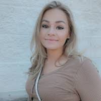 Jennifer Demott's Instagram, Twitter & Facebook