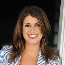 Jeni Bond's Instagram, Twitter & Facebook