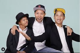Check spelling or type a new query. Ini Kenderaan Milik Youtuber Terkenal Syahmi Sazli Dari Nvx Hingga Mustang Motoqar