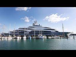 Amazon ceo jeff bezos buys biggest house in dc. 1 000 000 000 Worlds Largest Fastest Superyachts Kaufen V I P Megayacht Tour Jeff Bezos Bill Gates Youtube Super Yachts Yacht World Yacht