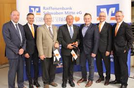 Das Starke Herz Schwabens Wechsel Im Aufsichtsrat Raiffeisenbank Schwaben Mitte Eg