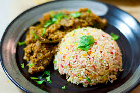Acar timun rangup krupp krapp bertambah selera makan. Resepi Nasi Minyak Hujan Panas