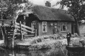 Because it happens to be that is in the utmost northern part of the province of overijssel, the pittoresque village of giethoorn is situated at such a limited distance from. Giethoorn Das Hollandische Venedig Toeristeninformation Reiseweg Sehenswurdigkeiten Museums Wass Zu Tun In Giethoorn Fahren Tips Und Trips Umgebung