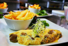 Omelette Du Cure Au Foie Gras Et Aux Cepes Restaurant Cote Jardins Eyrignac Restaurantcotejardin Foiegras Recette Maison Eyri Cuisine Recette Cepes