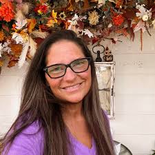 Looking for someone to customize a coffee cup for me. Please and thank you.