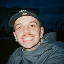 Absolutely ecstatic to announce that I've graduated with a Distinction and  an overall average of 74% in MA Race, Media and Social Justice ! Very  grateful for my wonderful teachers at Goldsmiths,