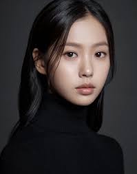 Sweet home is a horror series featuring humans that turn into monsters. Sweet Home Go Min Si Expresses Her Desire To Do Action Scenes In Season 2 Zapzee