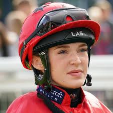 Courtney Tegan Thomas (@courtneytom2k1) • Instagram photos and videos