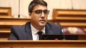 Pcp questiona ministra da saúde sobre problemas na saúde no distrito de lisboa (ipo lisboa e urgência de pediatria em torres vedras). Olavo Camara Questiona Ministro Da Administracao Interna Sobre Renovacao Das Esquadras Da Madeira Dnoticias Pt