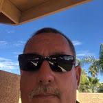 Shane Meltzer's Instagram, Twitter & Facebook