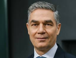 Fisch holt Schwellenländer-Team von Mainfirst