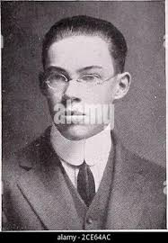 Pot Pourri . BENJAMIN SPRAGUE STORY BLOAT Born December 24, 1893  Chillicothe, Ohio Entered Andover 1910 Yale Sheffield. HAROLD LINCOLN  STOVER Amesbury, Mass. Harvard Mandolin Club (1911) Born April 11,  1891Entered Andover 1909 Orchestra (2 years Stock ...