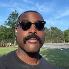 jackie pham (@whacklyn)