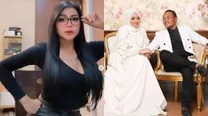 Ia juga memposting foto dirinya menangis akibat aksi nathalie ini, kedekatan sule dan penyanyi sekaligus model seksi tisya erni pun kembali menjadi sorotan. Isi Chat Erni Tisya Si Model Seksi Dengan Sule Suami Nathalie Holscher Sentil Soal Foto Syur Banjarmasin Post