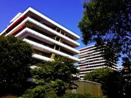 Großräumiges apartment, welches über eine terasse/balkon verfügt. Wohnpark Rodenkirchen Wohnungsmarkt In Koln Offnungszeiten