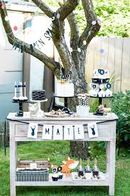 Pin by santasha jones on gold black white party table. Modern Outdoor Man Birthday Party Camping Birthday Party Birthday Table Decorations Dessert Table Birthday